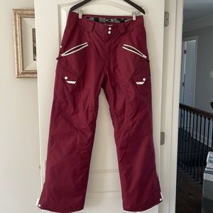 Men’s Oakley ski/snowboard insulated shell and pants